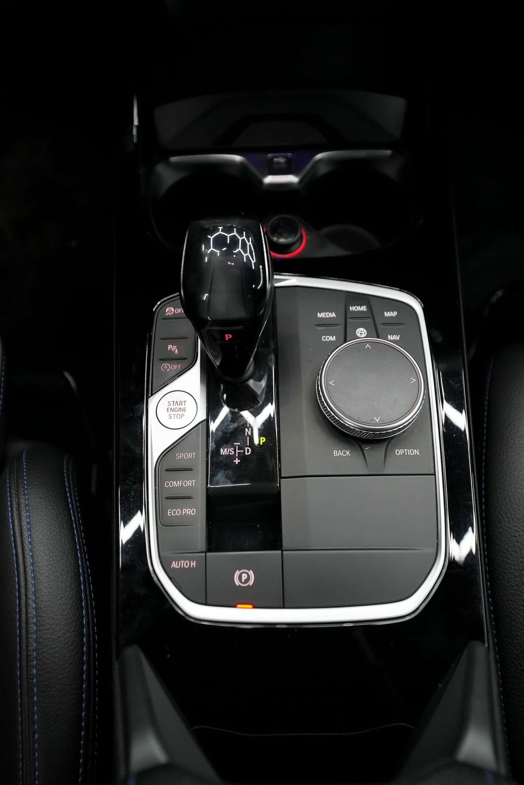 bmw 118i 2022 m sport / m pack – 1.5 turbo 140 cp – automat – full led – lane assist